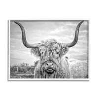 Студената индустрија со црно -бела фотографија од крава, 14, дизајн од oeо Рејнолдс